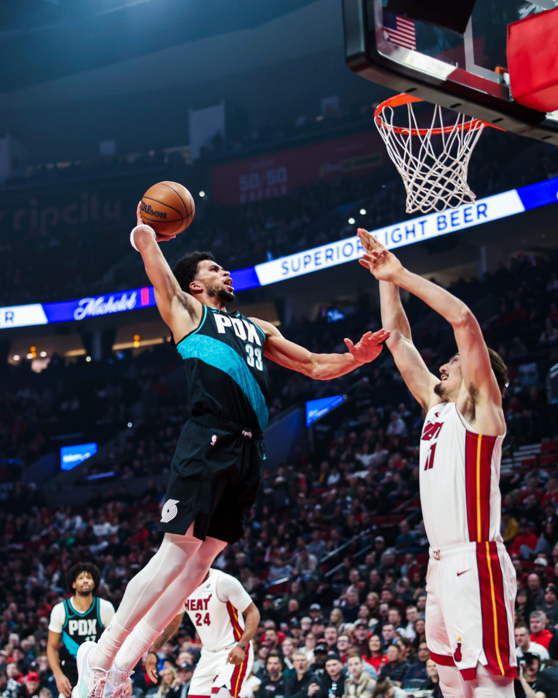 AYX GAMES-夏普27分7篮板开拓者击败热火4连胜,阿夫迪亚20分7篮板