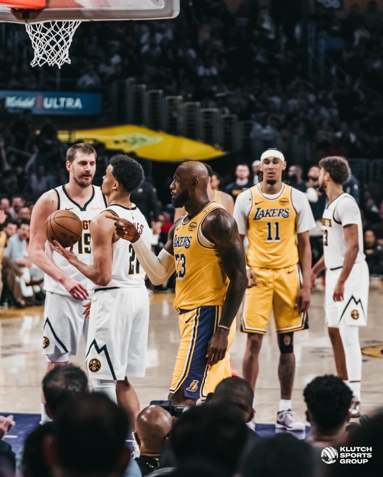 爱游戏平台体验-昨日战胜掘金!詹姆斯更新社媒:这场比赛太有意思了!