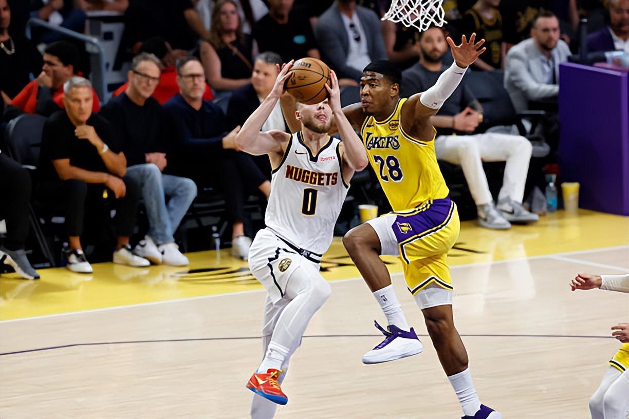 爱游戏游戏平台-又一次打出了一塌糊涂的表现,掘金侧翼新星的情况真是令人担心?