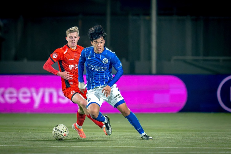 AYX GAMES-王博豪重回首发出战71分钟，帮助邓伯什1-0击败埃因霍温B队